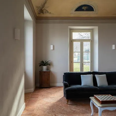 Nyaraló Perpenti - By Lovecomo