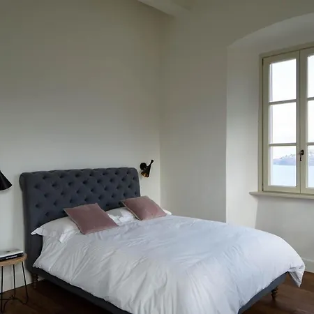 Nyaraló Perpenti - By Lovecomo Pianello Del Lario